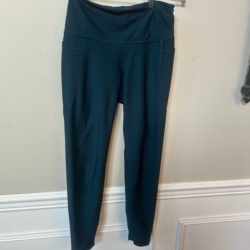 Old Navy Dark Turquoise Women’s Cropped Elevate Leggings with Side Pockets, Med